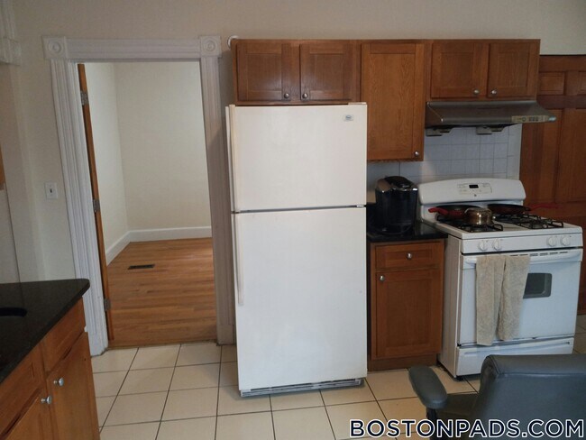 Photo - 190 Highland St Unit 1