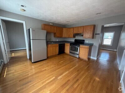 Building Photo - 291 Silver St Unit 3 Rental