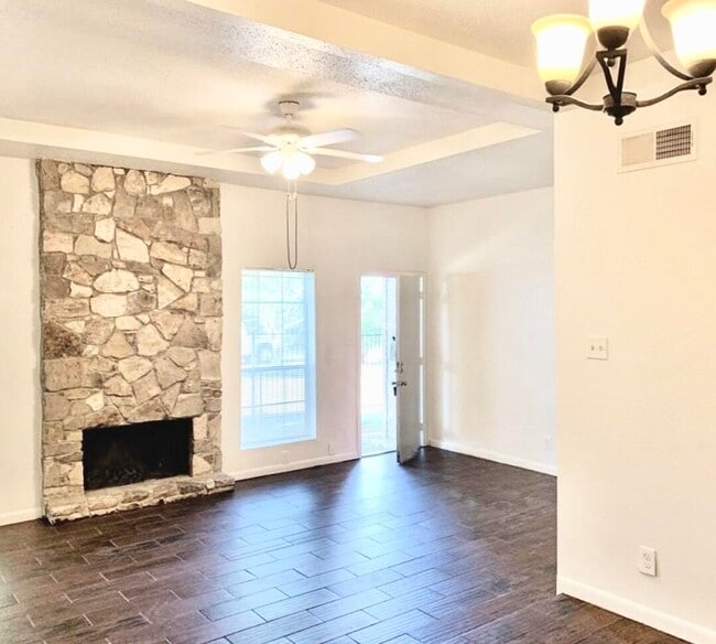 Photo - 11203 Shannon Hills Dr