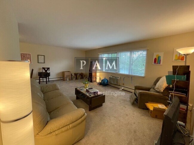 Photo - 4434 N Oakland Ave Unit Apt 201