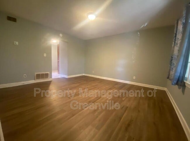 Photo - 220 Piney Mountain Rd