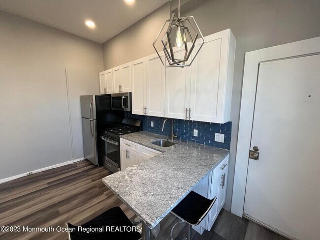 Photo - 230 N 19th St