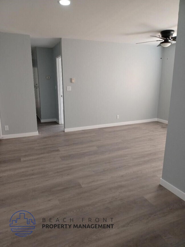 Photo - 4452 W. 137th St