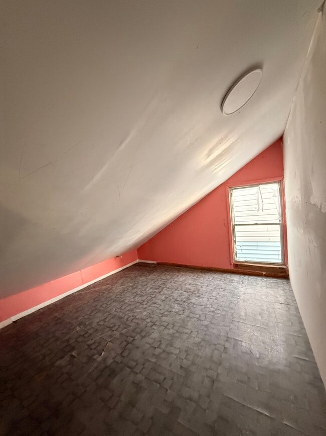 Building Photo - 379 Straight St Unit Salam Rahman