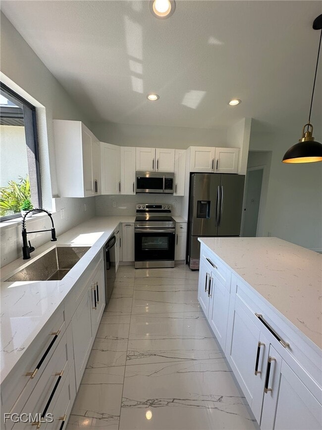 Photo - 1049 Citrus Ave S