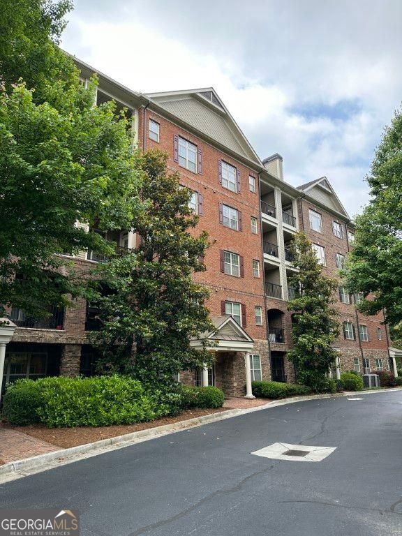 Building Photo - 2300 Peachford Rd Unit 3203 Rental