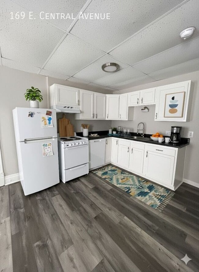 Photo - 169 E Central Ave