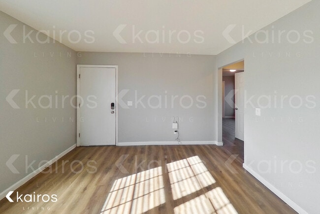 Photo - 4405 S Crockett St