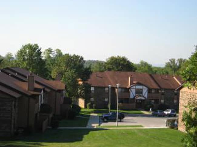 Photo - Summit Pointe