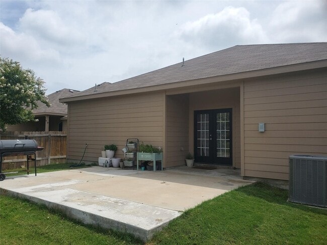 Photo - 6237 Stone Lake Dr