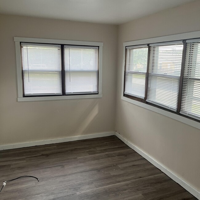 Photo - 412 E Columbia Ave