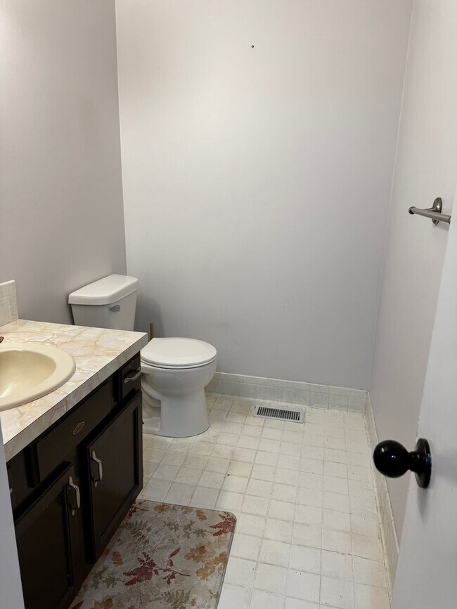 Photo - 3250 N Longfellow Ct Unidad 3250 N Longfellow Ct