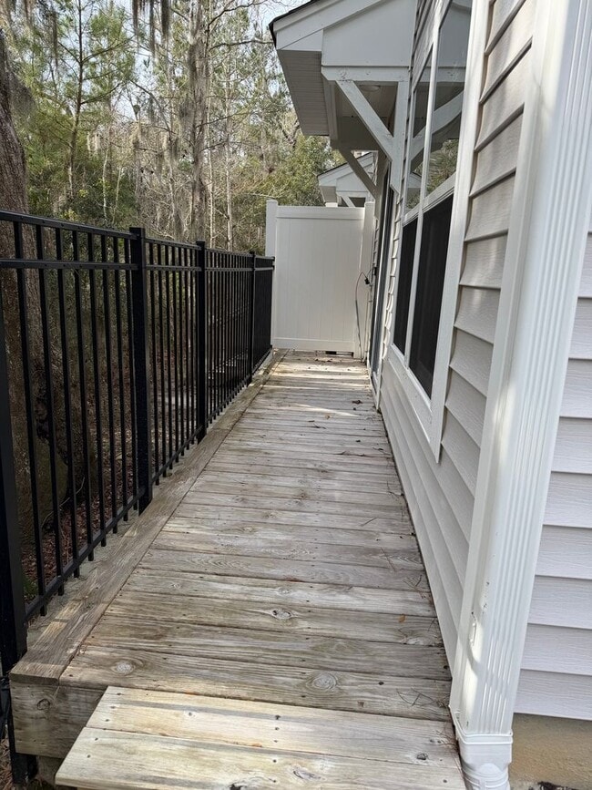 Photo - 4706 Palm View Cir