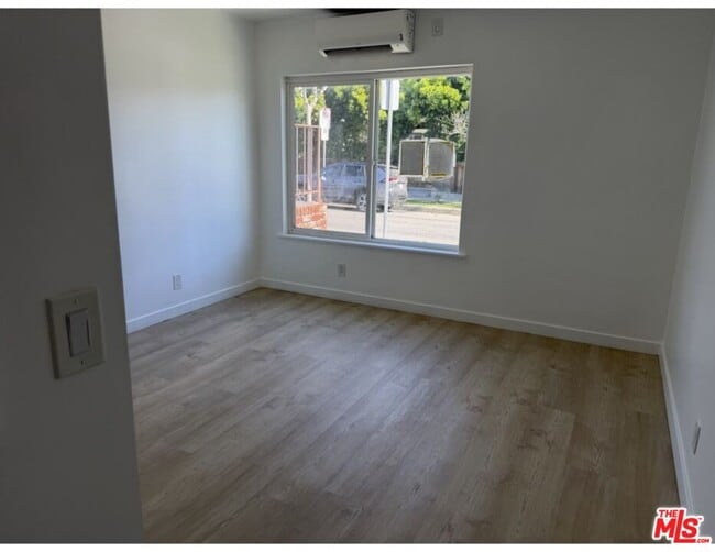 Photo - 2106 Pisani Pl