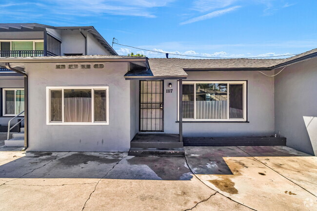 Building Photo - 1117 N Mayfield Ave Unit 1117 Rental