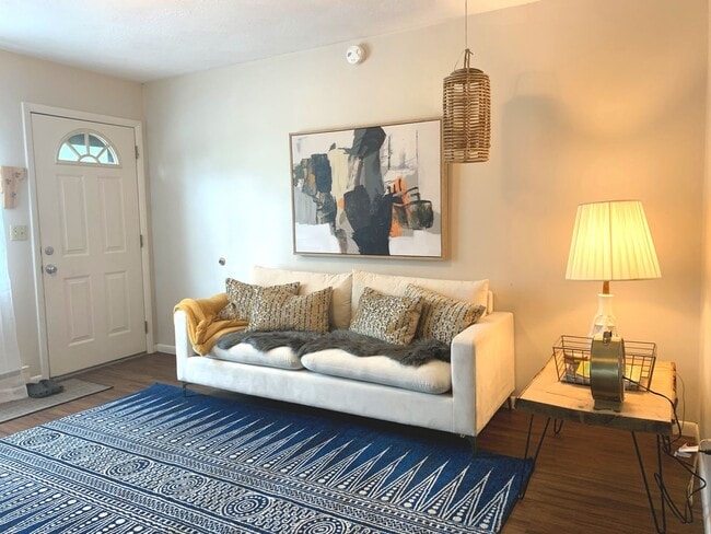 Photo - 140-142 Pine St Unidad B