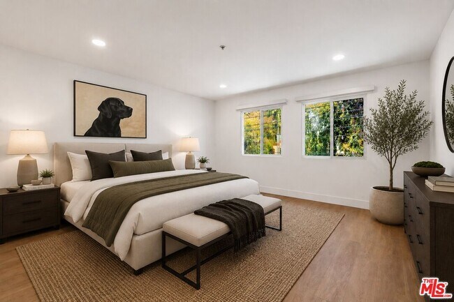 16100 Sunset Blvd Unit 201