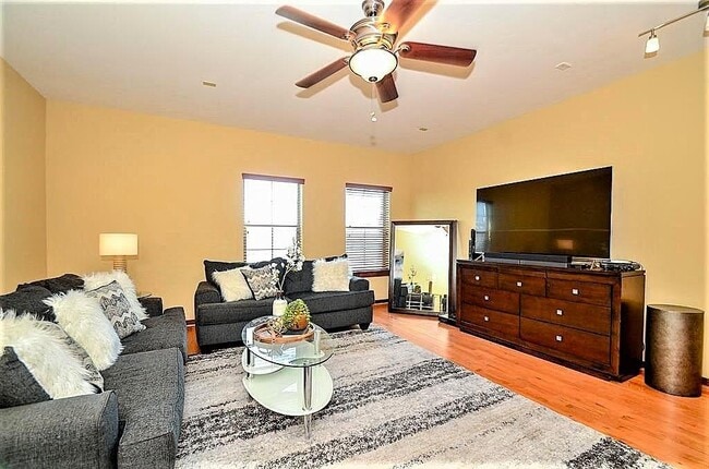 Photo - 2900 Hamilton St Unidad 25 Rental