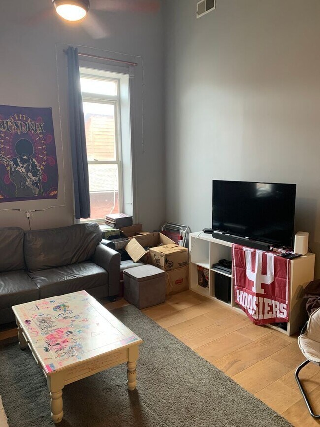 Photo - 204 N Walnut St Unit B