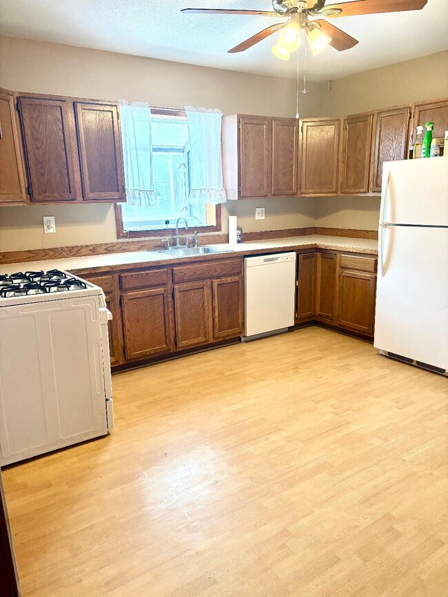 Photo - 74 Vernon St Unit 1