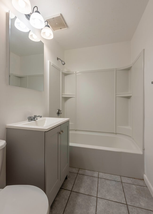 Ledgewood Court Apartments