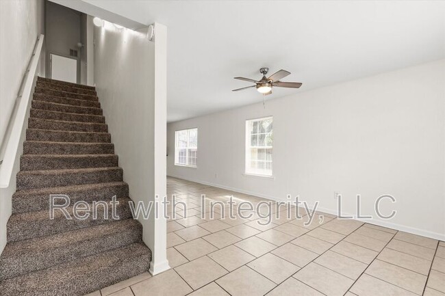 Photo - 735 Putnam Dr Unidad 2