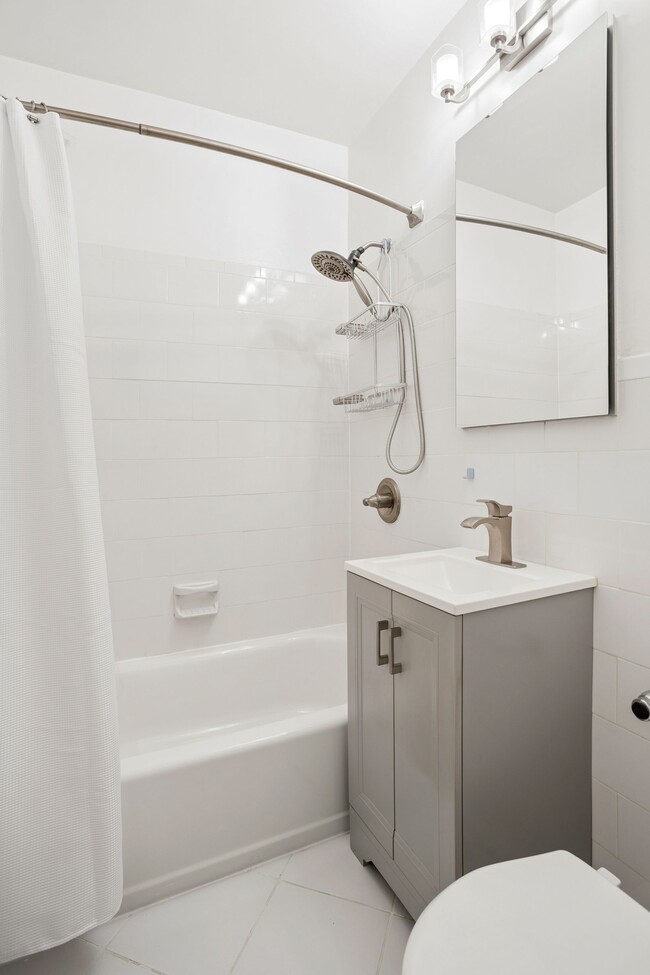 Photo - 330 E 83rd St