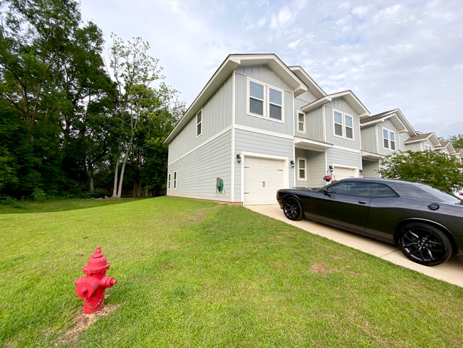 Vista lateral - 25806 Pollard Rd