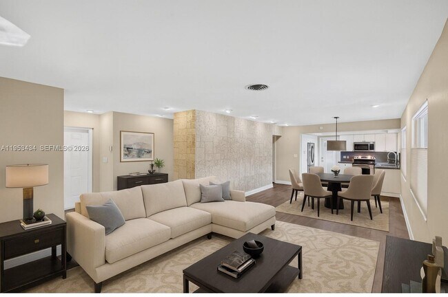 Photo - 539 Menendez Ave