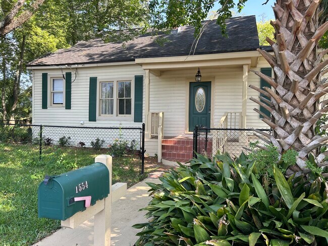 Photo - 1554 Lasalle St Casa