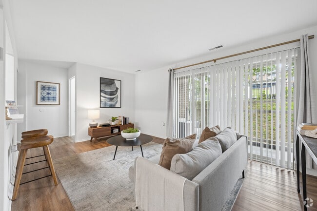 2BR, 1.5BA - 900SF - Living Room