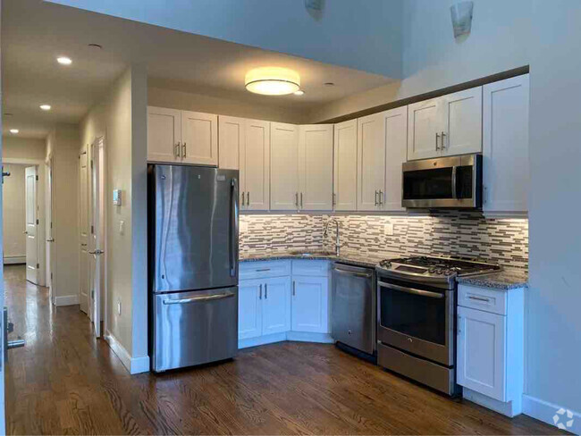 Building Photo - 458 E 29th St Unit 4 Rental