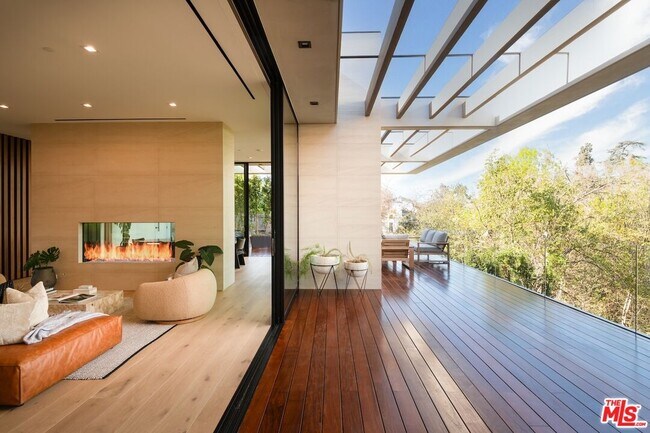 Photo - 3748 Berry Dr