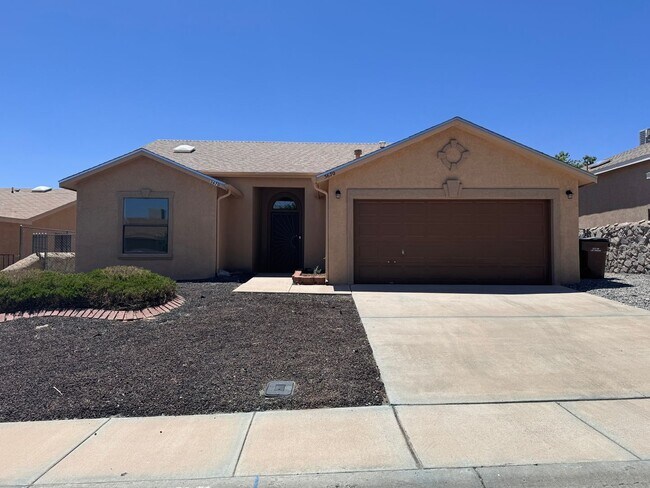 Photo - $700 off first months rent** Welcome to yo...