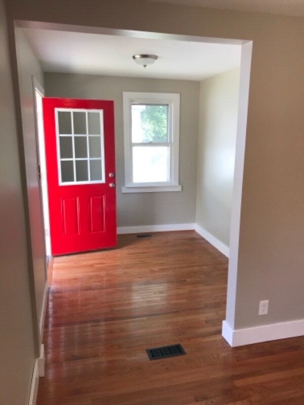 Photo - 916 Burris Ave