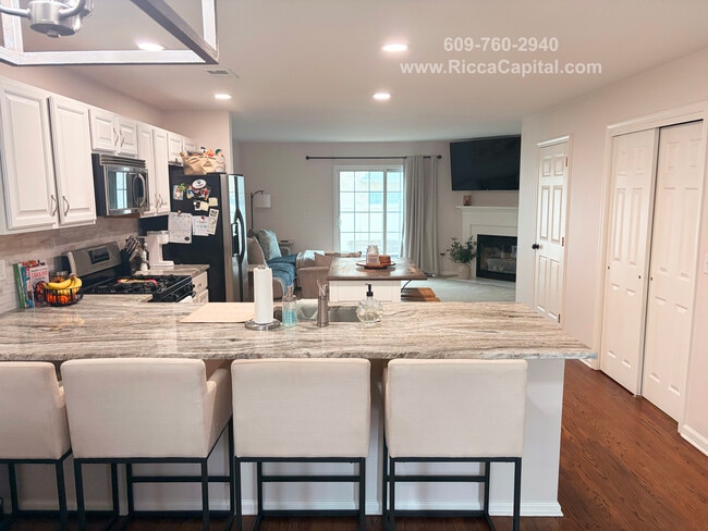 Photo - 145 Yorktown Blvd