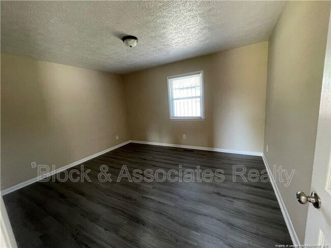 Photo - 4959 Fieldcrest Dr Unit G