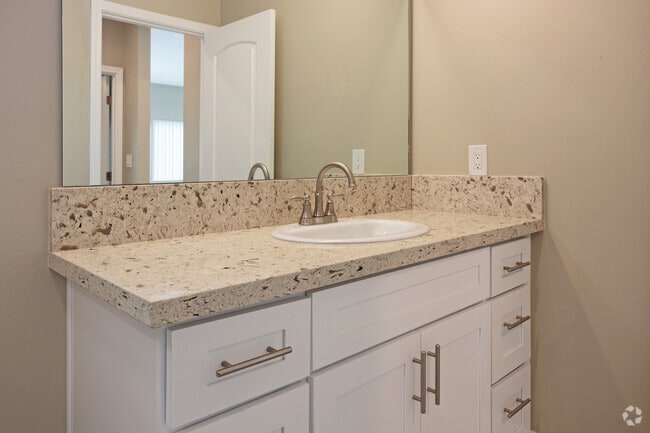 1BR, 1BA - 682SF - Trask Apartments