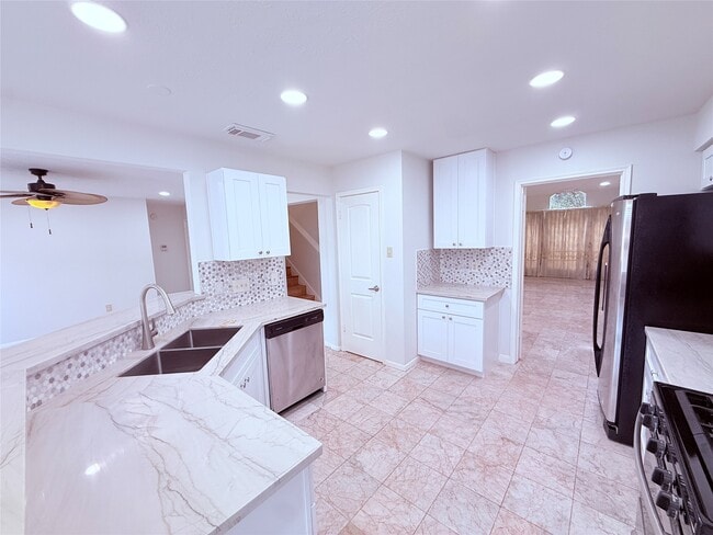 Photo - 13407 Carruth Ln
