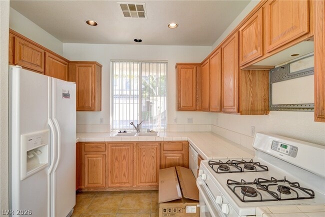Photo - 6180 Bridgeport Hills Ave