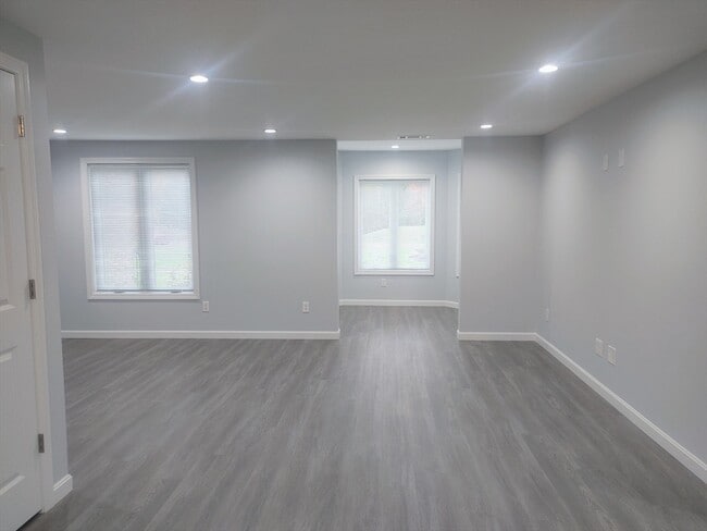 Photo - 108 Norton Ave Unit 9