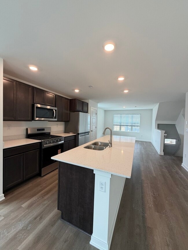 Photo - 6550 Linden Trl