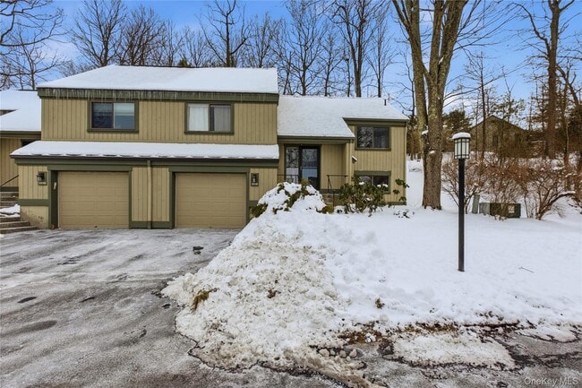 Photo - 504 Heritage Hls Unit B