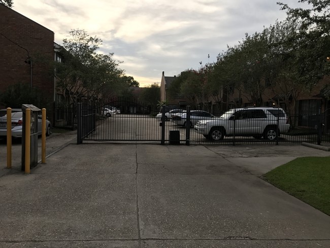 Gated Community - 2293 Hollydale Ave Condo Unit 7D