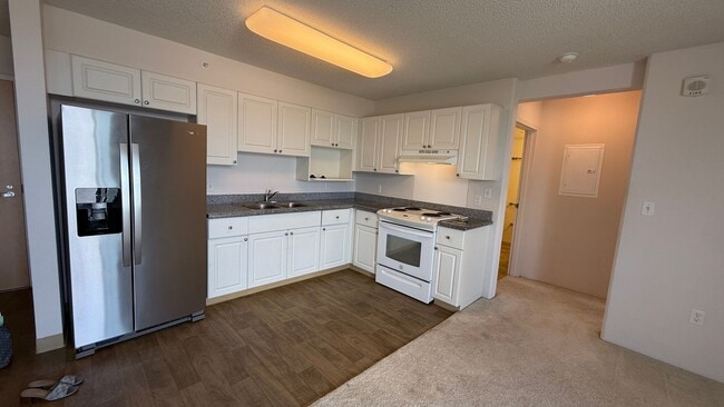 Building Photo - 801 South St Unit 3804