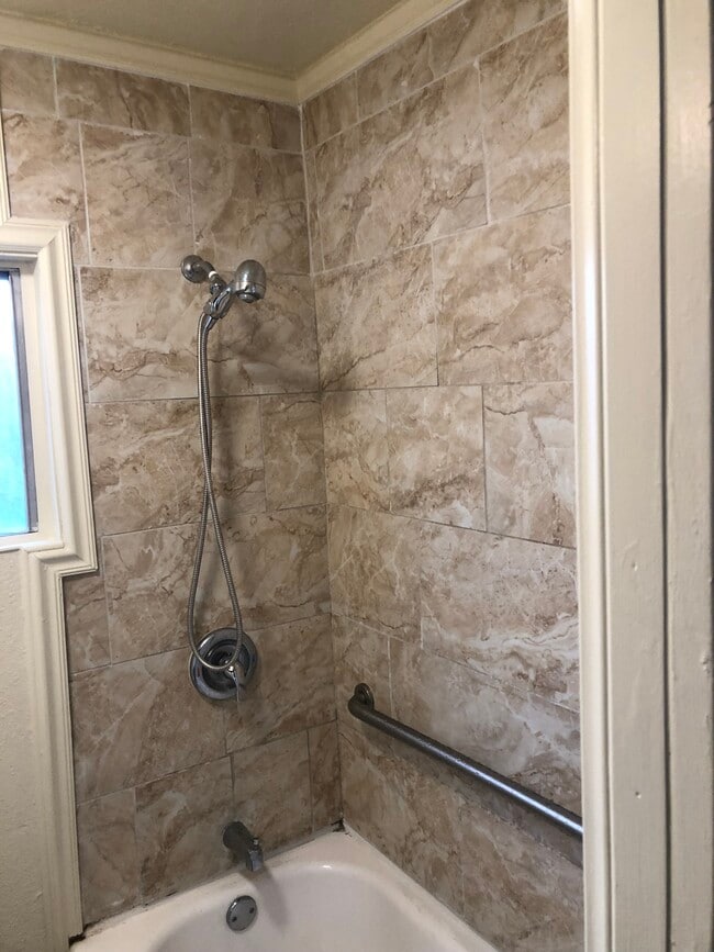 Bathroom - 716 1/2 W 60th St