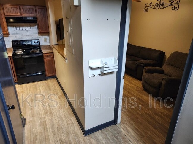 Photo - 1305 Bradley Dr