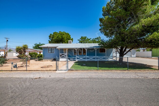 Photo - LARGE FENCED YARD WITH DETACHED GARAGE