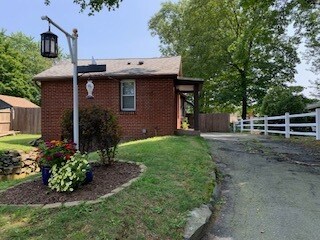 Photo - 27 Hillcrest Dr