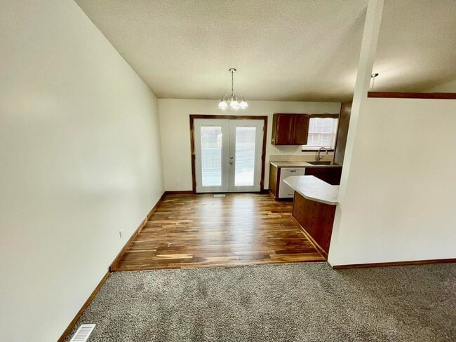 Photo - 2710 S Yellowstone St